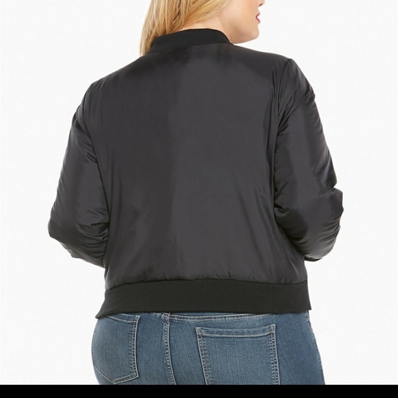 New RARE HTF Torrid X Hello Kitty Patch Bomber Jacket Size 2 Torrid (18/20)  2X - Picture 7 of 16